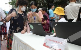 【华龙网】绿色出行知多少？重庆又多了一群环保志愿者
